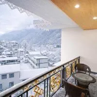 Hotel The Grand With Parking, hotel sa Lachung