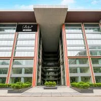 Collection O Airport Road Formerly Nano Pod, hotel em Surat
