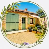 La maison aux volets verts: Bonnes şehrinde bir otel