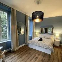 Manoir a 20mins de la mer et de l'Ile de Brehat au bord du Trieux - Moutons Ouessant et Chevres des Fosses, hotel sa Pontrieux