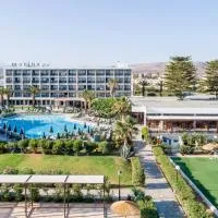 SOL by Meliá Marina Beach Crete, hotel sa Goúvai