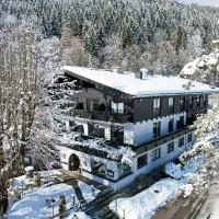 Hotel Bad Neunbrunnen am Waldsee - non Halal, hotel a Maishofen