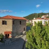 Παραδοσιακός Ξενώνας Βαμβακούς, хотел в Vamvakoú