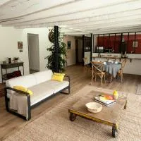 Maison d'hôtes les Escures, hotel di Acigné