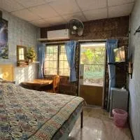 Three J Guesthouse, hotel a Kamphaeng Phet