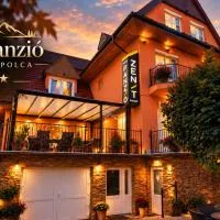 Zenit Panzió, hotel v destinaci Miskolctapolca