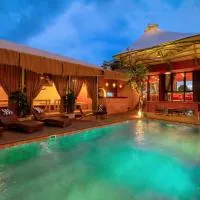 Pink Beach Coliving, hotel v destinácii Labuan Bajo