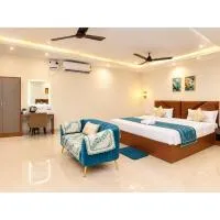The Comfort Stay Inn Ayodhya - Luxury Family Retreat with Elegant Spacious Rooms, Modern Amenities, Complimentary Wi-Fi & Premium Hospitality Near Shri Ram Janmabhoomi, khách sạn ở Ayodhya