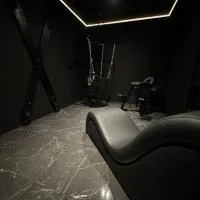 BDSM TanTra Love Room & SPA, hotell i Miramas