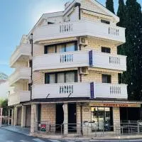 Hotel Sanja former Oliva, Hotel in Budva