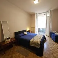 Appartamento Duomo - Voghera, מלון בווגרה