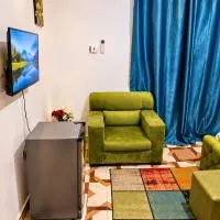 Master Home، فندق في Baatsona