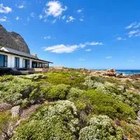 Cove House Luxury Oceanfront Villa Pringle Bay, khách sạn ở Pringle Bay