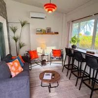 Authentic beach house in Phang Nga - Turtle Beach House 2, hotel i Ban Tha So