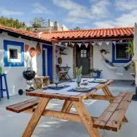 Refúgio da Alma Cottage com Lareira e Pátio perto de Mafra e Ericeira, hotel sa Mafra
