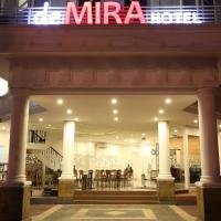 DeMira Hotel, hotell piirkonnas Gubeng, Surabaya