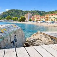 Appartamento Miramare – hotel w mieście Vado Ligure