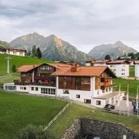 Hotel Gemma - Adults only, hotel v destinácii Hirschegg