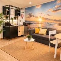 77 Lisbon Design Apartment near Airport, hotel u gradu 'Caneças'