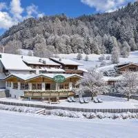 Hotel Jägerhof Ötz، فندق في أوتز