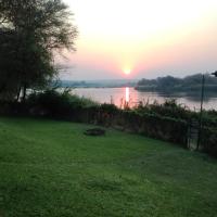 Sundowner Lodge, hotel dekat Hwange National Park Airport - HWN, Hwange