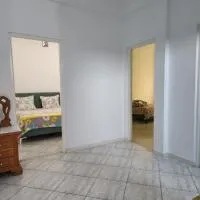 Location saisonnière entre mer, forêt et calme: Raʼs al Jabal şehrinde bir otel