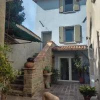 Casina Borgo Castello, hotel v mestu Civitella di Romagna