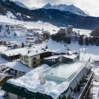 Superior Wellnesshotel Mein Almhof 4 S, hotel sa Nauders