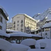 Hotel Schweizerhof Lenzerheide, hotel v destinaci Lenzerheide
