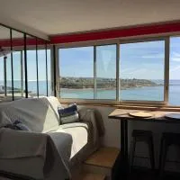 오디에르네에 위치한 호텔 Appartement duplex vue mer