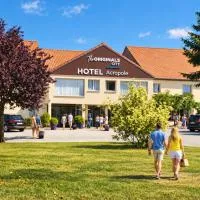 Hotel The Originals Bernay Acropole, hotel v mestu Bernay