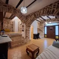 Casa rural rústica para parejas, familias o amigos a la montaña de EL COLMENAR, hotelli kohteessa Chóvar