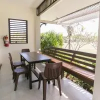 Nisasiri Boutique Resort, hotel em Laem Sing