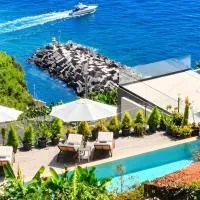 Les Terrasses Suites - Adults Only, hotel din Calheta