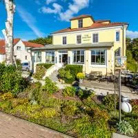 Boutique Hotel Villa Wahnfried Thiessow، فندق في ثيسو