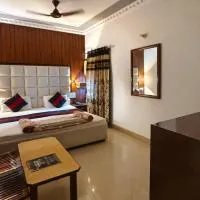 Hotel Jai Surya, ξενοδοχείο σε Patiala