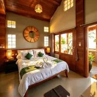 Istana Ombak Eco Resort, hotel din Pacitan