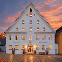 Engelwirt Hotel & Apartments, hotelli kohteessa Berching