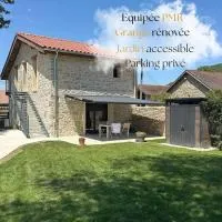 Le Saint SO'live - Gîte de charme proche via Rhôna, hotel di Saint-Sorlin-en-Bugey