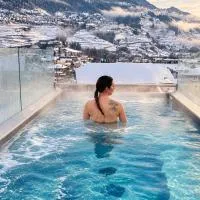 Wine Hotel San Carlo - Boutique Hotel & SPA - Ristorante，位于Chiuro的酒店