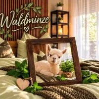 Tinyhouse mit Alpakas Ruhe &Natur-Waldminze Südburgenland Frühstück zubuchbar, hotel a Eltendorf