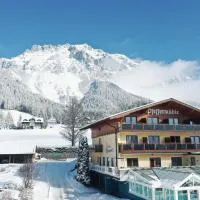 Aparthotel Pfeffermühle, хотел в Рамзау ам Дахщайн