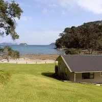 Karaka Bay Lodge, hotel di Pulau Great Barrier