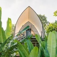 Panorama Glamping, hotel in Ðịnh Quán