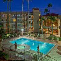 Best Western Plus Scottsdale Thunderbird Suites, hotel in North Scottsdale, Scottsdale