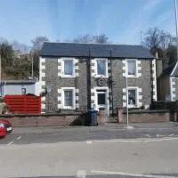 Monorene Guest House، فندق في غالاشيلز