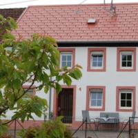 Spacious Apartment in Meisburg with Terrace Parking, Hotel in Meisburg