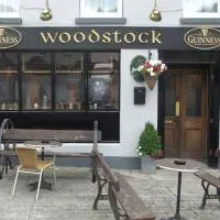 Woodstock Arms - Bar, Bed & Breakfast – hotel w mieście Inistioge