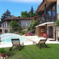 Clair Matin, hotel Villeneuve-dʼAllier városában