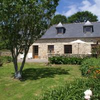 Holiday home with enclosed garden